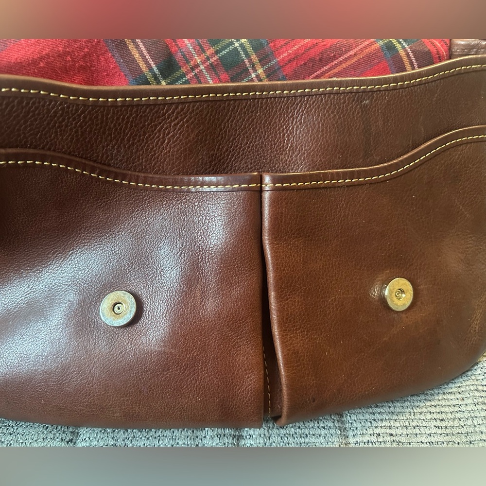 Dooney & Bourke Brown Leather Bag with Cream Shearling plaid lining - Picture 8 of 9